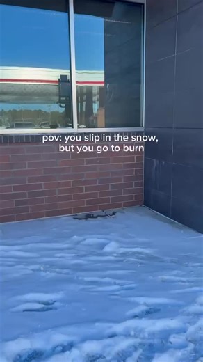 It’s more than a workout — it’s the Burn way 😌💪 Bluffton and Rock Hill friends, take it slow out there! 🥶❄️💙 Stay warm, stay safe and keep both feet under you 😅 #fun #snow #burnbootcamp #snowday #ice | Burn Boot Camp - Rock Hill, SC