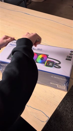 @Montech HyperFlow Digital 360 AIO clean design strong cooling and a digital display that shows real time stats solid performance for high end builds #montech #aio #pcbuild #watercooling #gamingpc