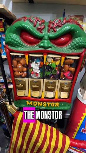 2025 was filled with crazy, rare vintage toy pickups to add to my collection. Here is my TOP 10 favorite finds from 2025! | Froggy Flips