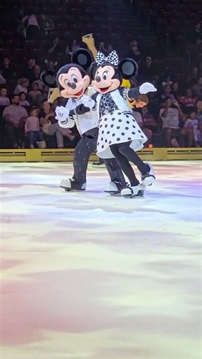 Mickey & Minnie Skate Together at Disney On Ice ⛸️✨