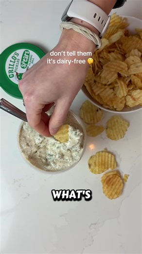THE pickle dip that disappears at every party 🥒 No one will believe this is completely dairy-free. We swapped the usual cream cheese, sour cream, and cheddar for plant-based ingredients and it's honestly better than the original. The secret? Grillo's pickles, tofu, plant-based yogurt, homemade dairy-free ranch seasoning, and the real MVP—Grillo's pickle brine. Blend it all in your Vitamix until smooth. Serve with your favorite chips. Watch it disappear. 👉 Full recipe with exact measurements at