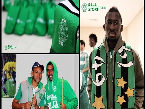 Les Joueurs Du Club Avec Les Produits Raja Store [HD] 1080p