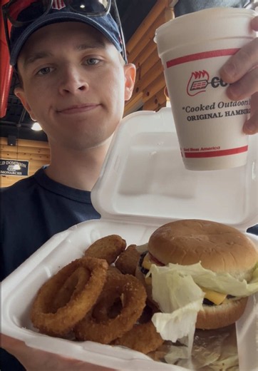 @Cook Out is goated. 🐐🔥 If you’ve never been, trust me it’s worth it. Just don’t forget the shake! 🙏🍦 #food #review #cookout #virginia #fastfood