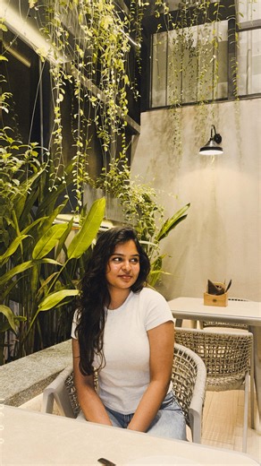 Rohu on Instagram: "Switched to the @closeupindia White Now purple toothpaste and realised whitening isn’t about brushing harder, it’s about using the right toothpaste 💡 On the colour wheel, purple sits opposite yellow, which is why it helps neutralise yellow tones and makes teeth look visibly whiter 🪥✨ Simple, effective, and enamel-safe, this one actually works! #Ad #CloseUpWhiteNow #PurpleToothpaste #TeethWhitening ColourCorrecting SmileScience"