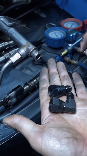Tightening up the high-pressure line. . . . . #Mechanic #AutoRepair #CarRepair #Automotive #Cars #Mechanics #AutoMechanic #CarMaintenance #EngineRep #Woodshopair #CarProblems #Troubleshooting #DIYCarRepair #CarTips #AutomotiveTips #VehicleMaintenance #HowTo #CarEngin #MechanicLife #Workshop #GarageLife #AutoShop #CarGuy #CarGirl #LearnAuto #AutoTech #reelsusa | 𝐌𝐞𝐜𝐡𝐚𝐧𝐢𝐜𝐚𝐥 𝐏𝐫𝐨𝐬