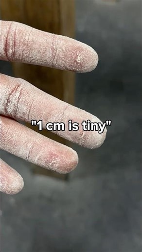 1CM is tiny? 😏