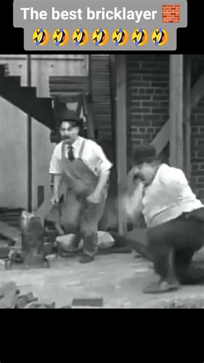 the best bricklayer 🧱🤣 part 2#laughter #laugh #fun #charliechaplin follow for more 😂😂❤️❤️