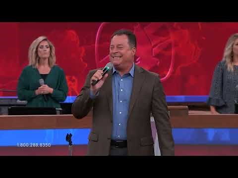 Walkin' with Jesus (LIVE) | Randy Knaps