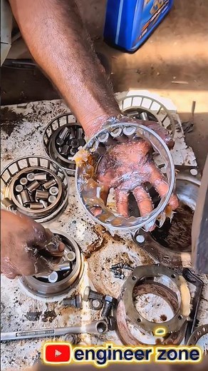 Truck Wheel Bearing Grease Done Right! 🚛 Professional Mechanic Guide #Shorts