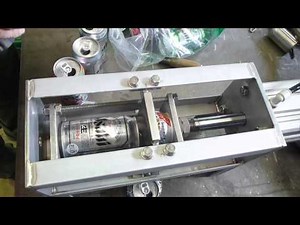往復びんたの空き缶つぶし機