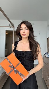Samantha Piccininni on Instagram: "A perfect & classic summer shoe 🖤🤭 #summershoe #hermes #summerfashion #unboxing #summertrends"