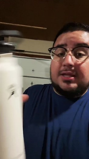Soy eco-friendly! #lesswaste #ecofriendly #parati #heyits_gerry #chiste #hydroflask #agua