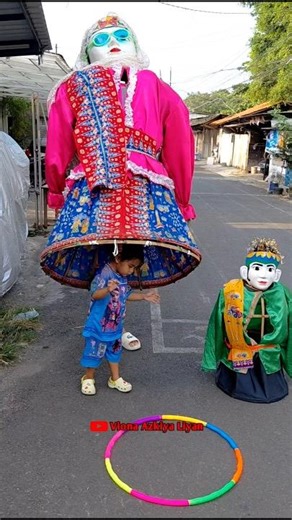Dede Vio Keluar Ondel - Ondel Main Hula Hoop#shortvideo#ondelondelbetawi #viralshort