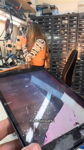 Tamar Shabi on Instagram: "iPad mini screen replacement"