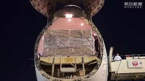 After 9-year grounding, JAL’s cargo service takes off again Full...
