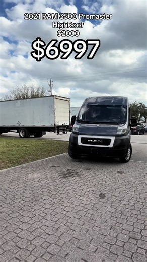 🚐 2021 RAM 3500 ProMaster High Roof — la furgoneta ideal para trabajo, negocio o aventuras. 💼 Motor potente y confiable, excelente para carga pesada, entregas o conversiones tipo van life. 📏 Techo alto (High Roof): máximo espacio interior para carga o para convertir en camper. 🛠️ Amplio volumen de carga, piso plano y fácil acceso lateral y trasero. ✨ Mantenimiento al día, historial limpio y listo para trabajar. 💪 Perfecta para empresas de logística, construcción, delivery y proyectos person