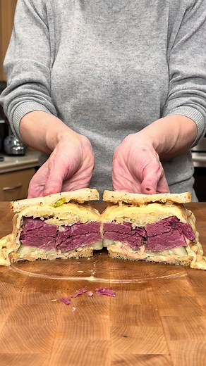 Delicious Corned Beef Reuben Recipe for St. Patrick's Day