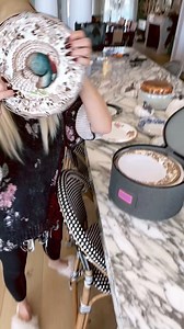 354K views · 6.9K reactions | Thanksgiving day prep part 1 癩旅 gx | Gwen Stefani | Facebook