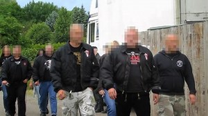 Schattenkrieger: Das geheime Netzwerk der „Hammerskins“