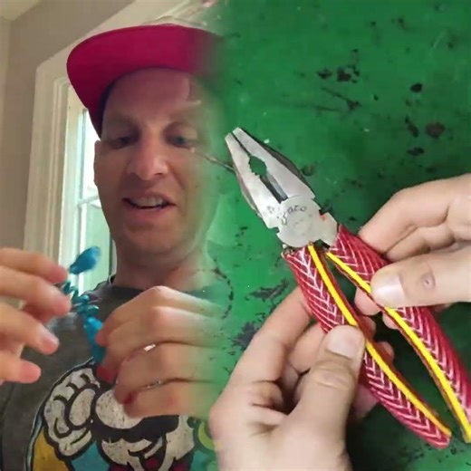 The worm light was an incredible accessory to help with the screen issues with the Game Boys. #wor