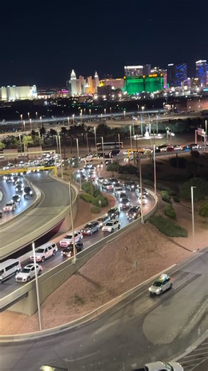 260K views · 531 reactions | Wait time was long for people picking up passengers in Las Vegas. What do you think? | Lasvegasbloggerandi | Facebook