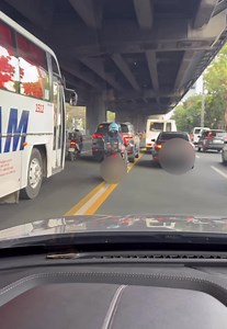 At least mas aware na tayong lahat sa double solid yellow line. ❌ Join the VISOR Community: www.facebook.com/groups/539233858932471 | VISOR