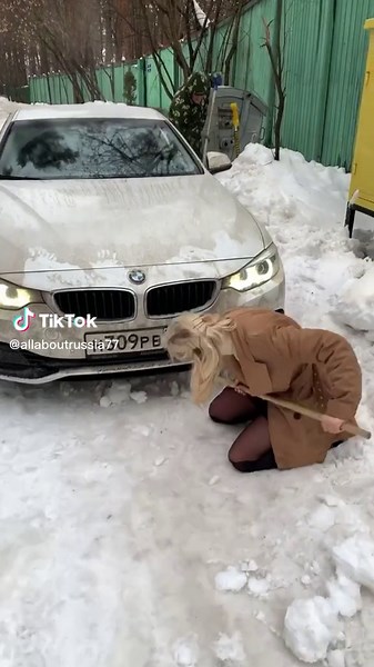 Navigating Harsh Winter Conditions with an SUV in Russia