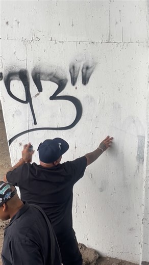 Barber Gucci Gang on Instagram: "La 93 por todo el mapa💣💣🔥🔥🔥💀💀"