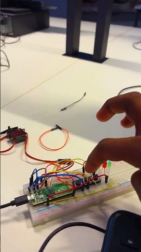 SERVO MOTOR WITH RASPBERRY PI PICO USING MYCRO PYTHON