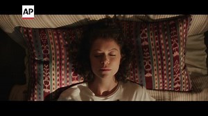 'She-Hulk' director Kat Coiro shares how the series fits into the MCU