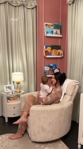 CALEIGH HARDY🍋🍋🍋 | #ad Bedtime with my little nugget and some of our favorite things we found at @target 💕🍼 * @kendamil.usa Probiotic drops * @drbrowns Anti... | Instagram