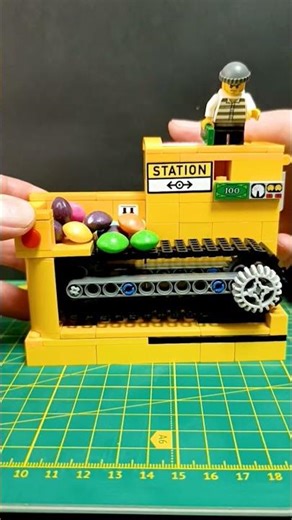 Working Lego Candy Vending Machine #lego