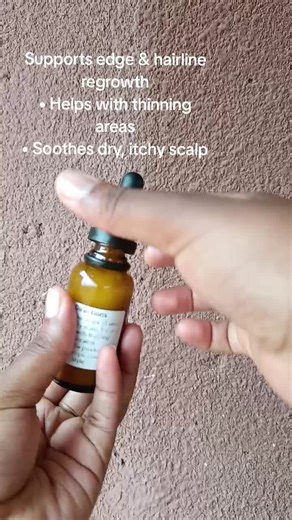 🌿 Hair Growth Serum (50 ml) • Supports edge & hairline regrowth • Helps with thinning areas • Soothes dry, itchy scalp 💰 R150 Organic products #HairGrowthJourney #EdgeGrowth #NaturalHairTransition #HealthyHairRoutine #HairTok