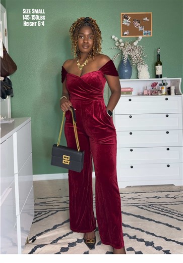 This velvet off shoulder jumpsuit is stunning, perfect for the holidays ❤️ #jumpsuit #velvet #christmas #tiktokshopcreatorpicks #tiktokshopholidayhaul