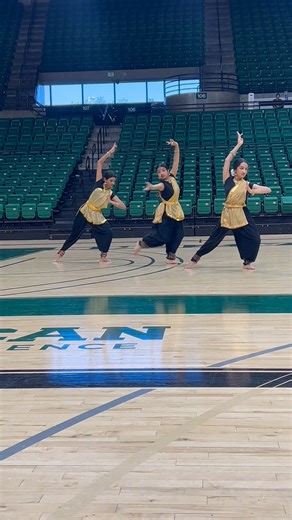 🐲 Congrats to UAB students who had the opportunity to present research findings at today's Spring Expo! Students are able to receive feedback and exchange experiences and ideas among peers and faculty that helps pave the way for future research. Students heard from keynote speaker, Dr. Lourdes Sánchez-López and colleagues, Angelica Jaimes Rice and Alexander Bautista, M.A. with a special performance from Natyam to kick off the expo. UAB Office of Service Learning and Undergraduate Research | UAB