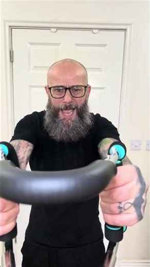 The Gorilla Bar. Full chest workout. Anywhere. Anytime. 💯