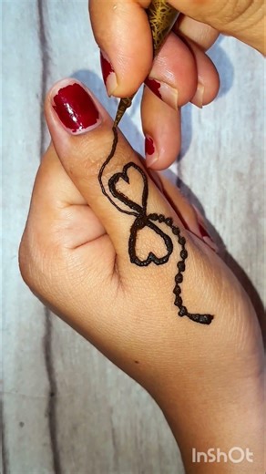 EASY MEHNDI DESIGNS ✨️ 😍 🫣 #HENNA #NEWMAHENDI #NEWMAHENDI #MEHNDI