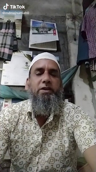 Geometric Patterns in Fashion: A Visual Exploration