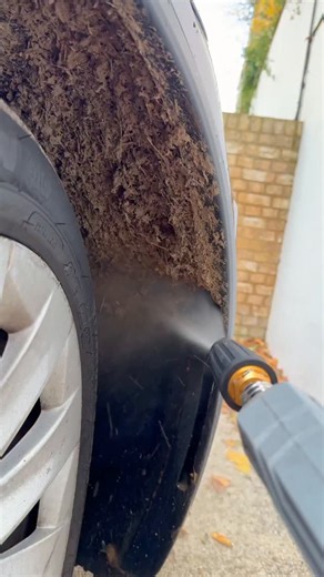 All my detailing secrets. 25 years of experience. One course. 🚗 The Ultimate Car Cleaning Method™ — now live. 🎓 Learn to wash your car like a pro. 📲 Get Started Now: link in bio | Tino Car Care