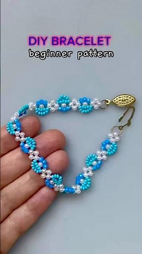 Blue bracelet making. Easy beading pattern #bracelet #braceletmaking #diy