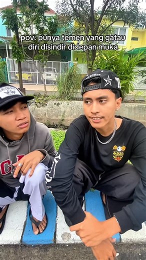 Gian Donis on Instagram: "moso yo kudu disindir ngarep rai sek"