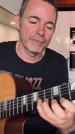 Master the A7 Chord in Sweet Georgia Brown FAST! (Gypsy Jazz Guitar)