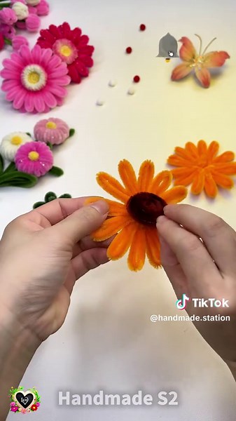 DIY Pipe Cleaner Sunflower Tutorial
