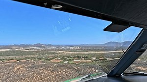 Approach Landing Pilots Point View Los Stock Footage Video (100% Royalty-free) 3763695291 | Shutterstock