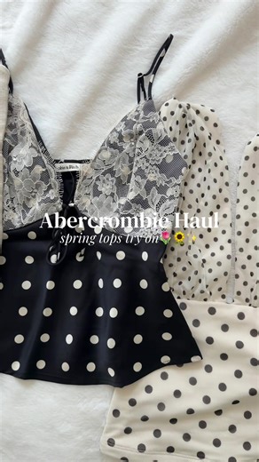 Spring is here 🌷 code AF20 works & I’m wearing size xxs & all tops will be on my ltk ✨ #springhaul #abercrombie #abercrombiepartner @abercrombie