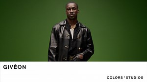Long Beach-born R&B star Giveon makes a captivating COLORS debut with a lush, slow-burning performance of ‘KEEPER’, a standout from his newly released sophomore album ‘BELOVED’. Check out the full show via: http://colors.lnk.to/GIVEON2424 | COLORS