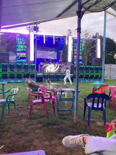 El propio paquirri en las fiestas del 3/05/25 🤣