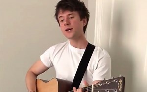 【Alec Benjamin】推特弹唱小视频合集