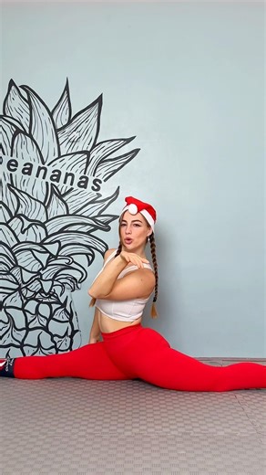 Front Split Easy Tutorial🔥 #gymnast #howto #frontsplit #easy #tutorial #todo