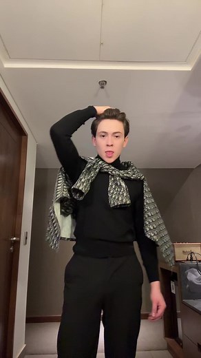 Sentones con Sophie Rain: Aprende y Disfruta